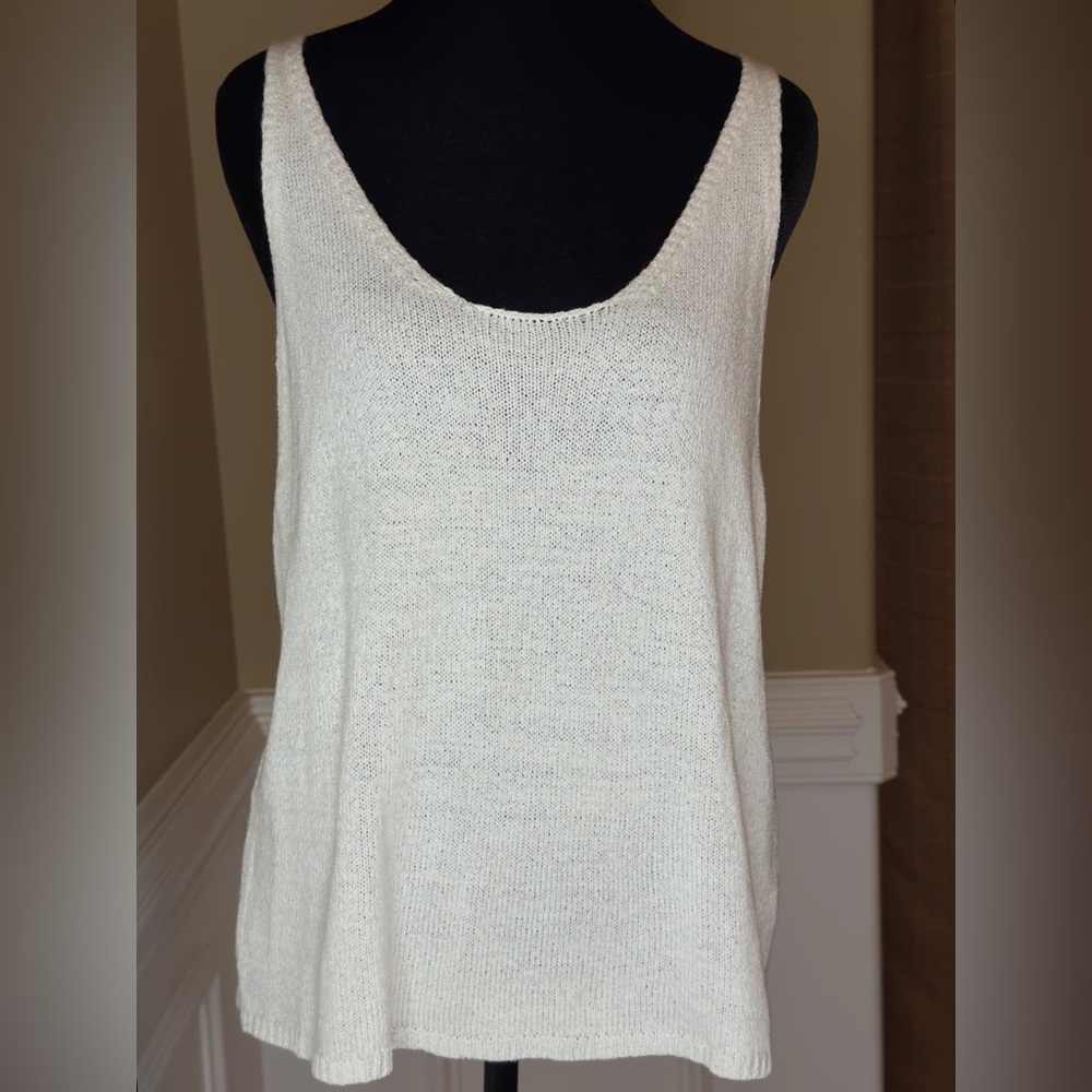 Elegant White Women's Tank Top